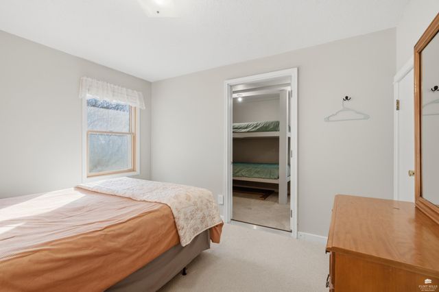 7023 Deer Run, Manhattan, KS 66503