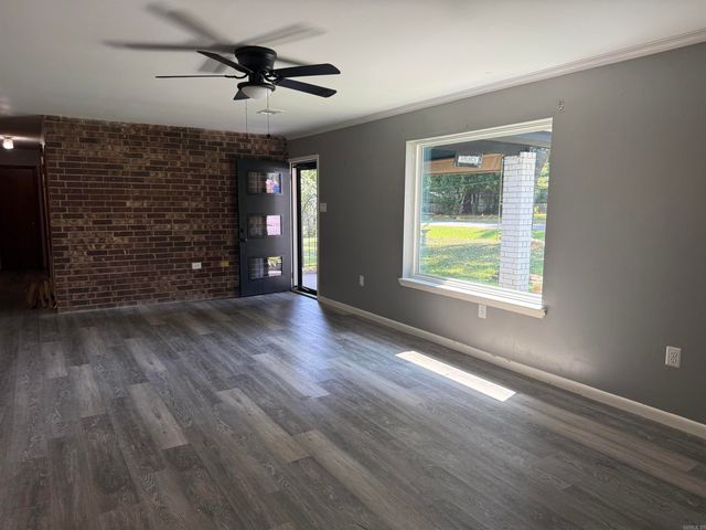 5 Ruth Drive, Conway, AR 72032