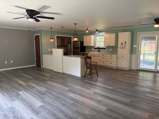 5 Ruth Drive, Conway, AR 72032