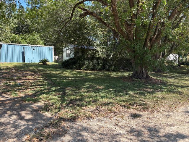 139 Tranquility Drive, Trinity, TX 75862