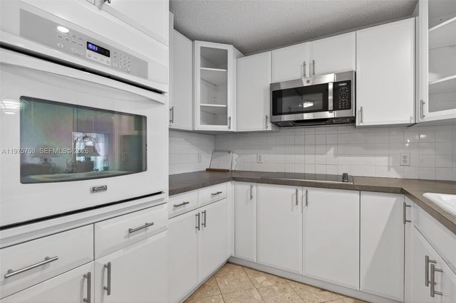 6708 N Pine Island Rd, Tamarac, FL 33321