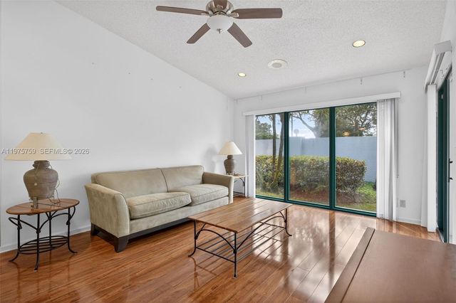 6708 N Pine Island Rd, Tamarac, FL 33321