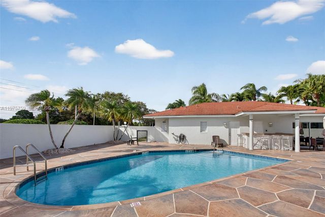 6708 N Pine Island Rd, Tamarac, FL 33321