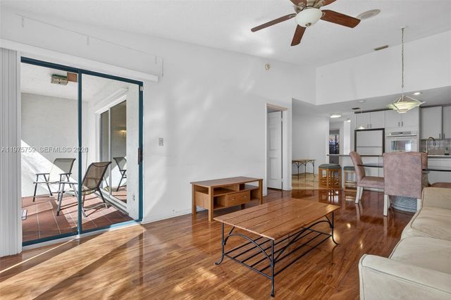 6708 N Pine Island Rd, Tamarac, FL 33321