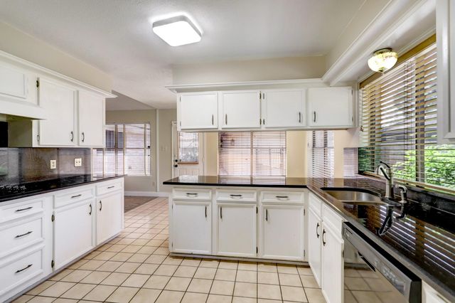 3706 Haven Pines Drive, Kingwood, TX 77345