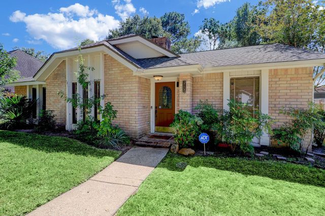 3706 Haven Pines Drive, Kingwood, TX 77345