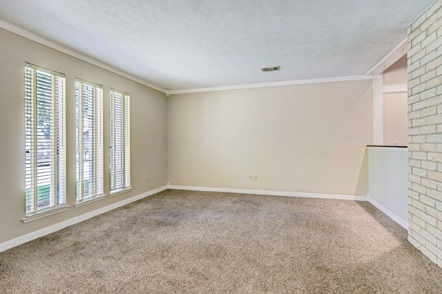 3706 Haven Pines Drive, Kingwood, TX 77345