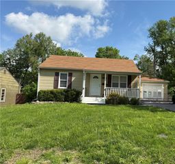 418 W 87th Terrace, Kansas City, MO 64114