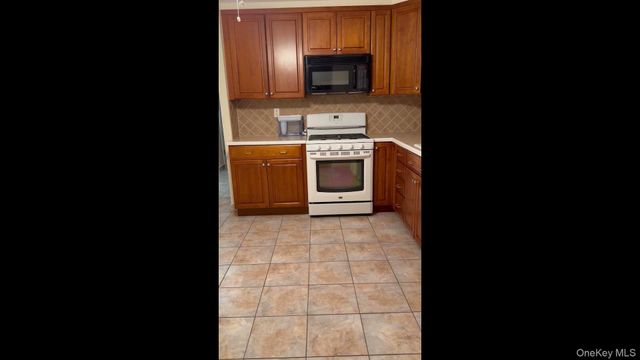14728 22nd Avenue 1A, Whitestone, NY 11357