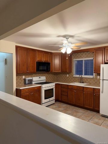 14728 22nd Avenue 1A, Whitestone, NY 11357