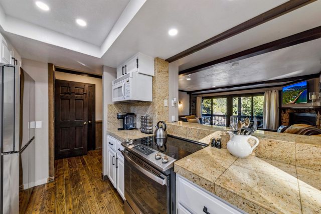 227 Olympic Valley Rd Unit 24, Olympic Valley, CA 96146