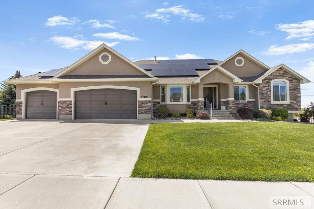 Image 1 of property listing at 3700 S Founders Pointe Drive, Ammon, ID 83406