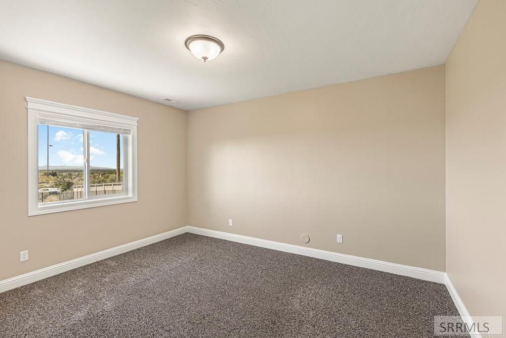 Image 31 of property listing at 3700 S Founders Pointe Drive, Ammon, ID 83406