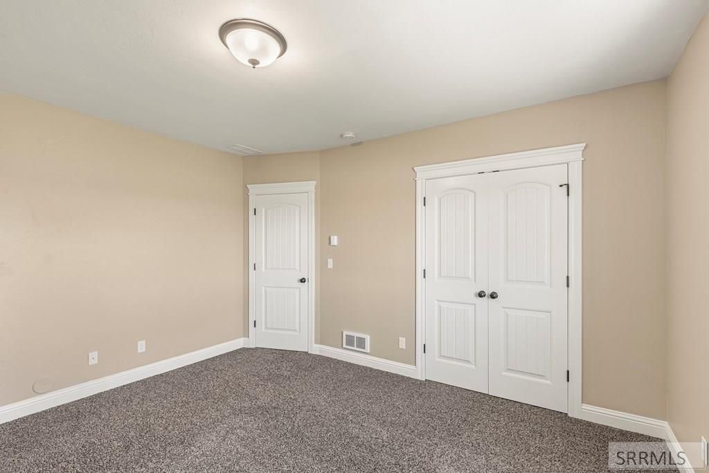 Image 32 of property listing at 3700 S Founders Pointe Drive, Ammon, ID 83406
