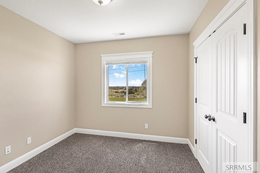 Image 34 of property listing at 3700 S Founders Pointe Drive, Ammon, ID 83406