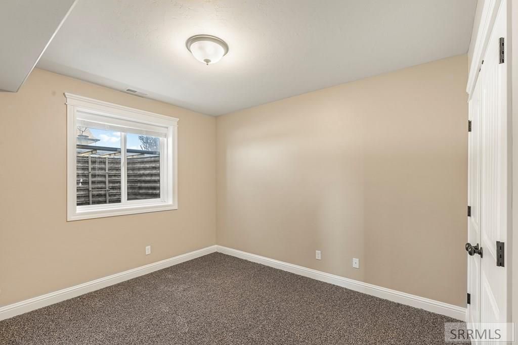 Image 36 of property listing at 3700 S Founders Pointe Drive, Ammon, ID 83406