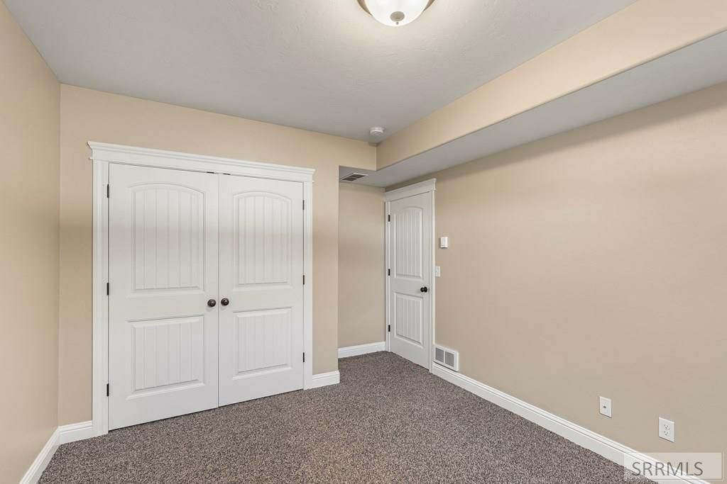 Image 37 of property listing at 3700 S Founders Pointe Drive, Ammon, ID 83406