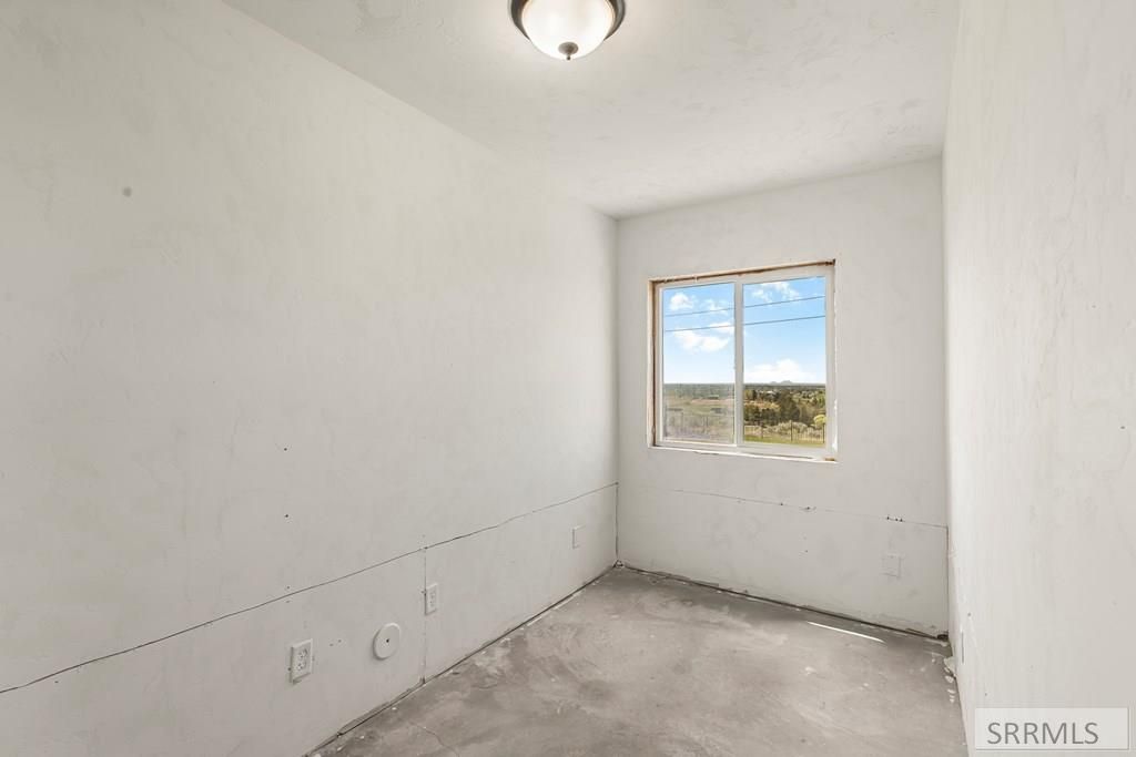 Image 40 of property listing at 3700 S Founders Pointe Drive, Ammon, ID 83406