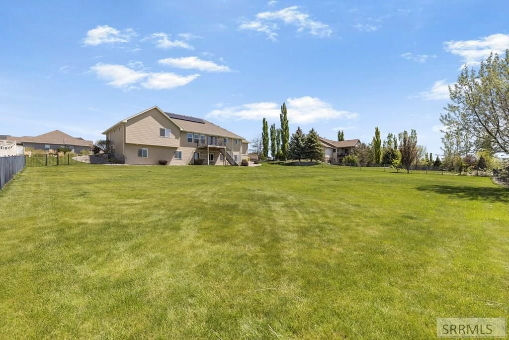 Image 45 of property listing at 3700 S Founders Pointe Drive, Ammon, ID 83406