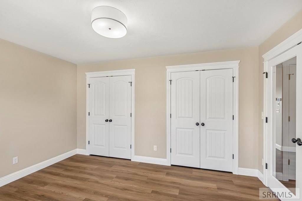Image 8 of property listing at 3700 S Founders Pointe Drive, Ammon, ID 83406