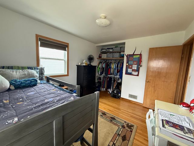 505 SW 17th Ave, Minot, ND 58701