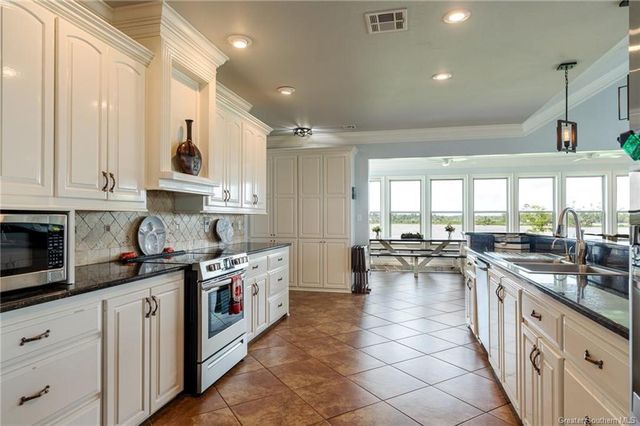 24A River Road, Lake Charles, LA 70601