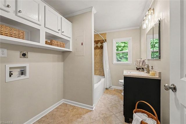 390 Woodhaven Shores Drive, Lexington, NC 27292