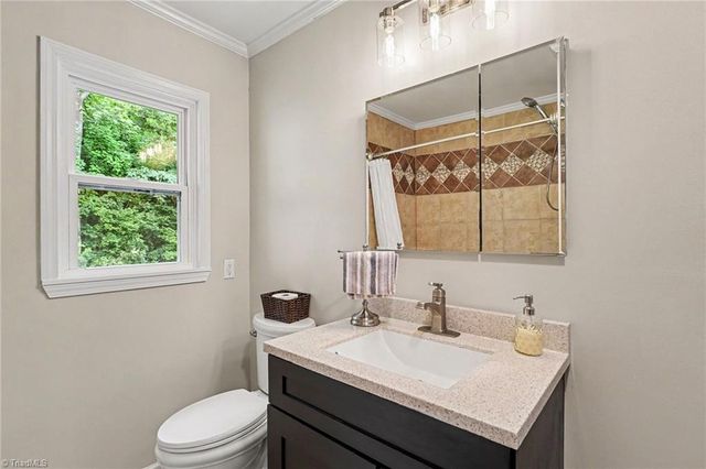 390 Woodhaven Shores Drive, Lexington, NC 27292