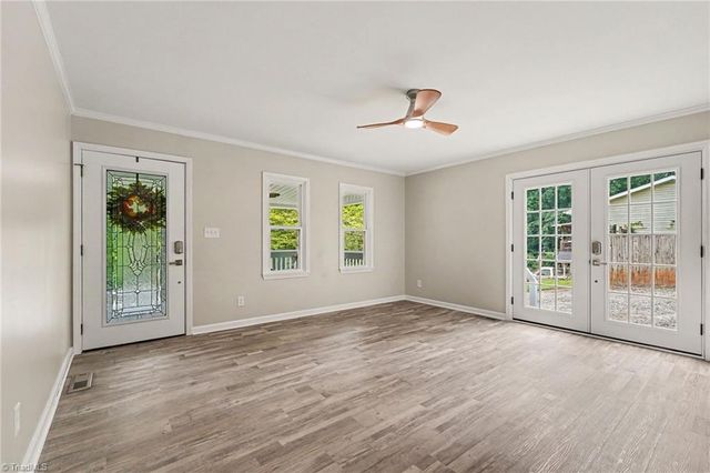 390 Woodhaven Shores Drive, Lexington, NC 27292