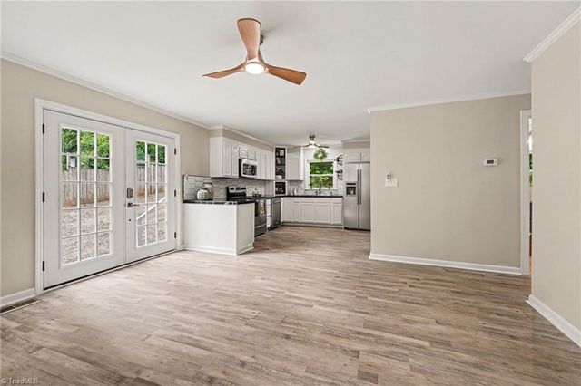 390 Woodhaven Shores Drive, Lexington, NC 27292