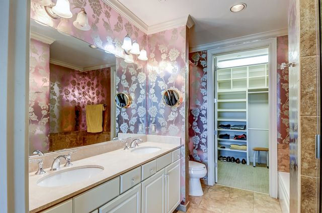 591 Lexington Club Ct Apt 303, Memphis, TN 38117