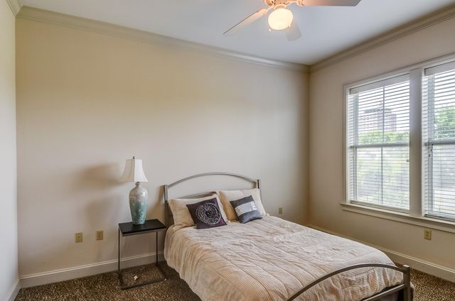 591 Lexington Club Ct Apt 303, Memphis, TN 38117