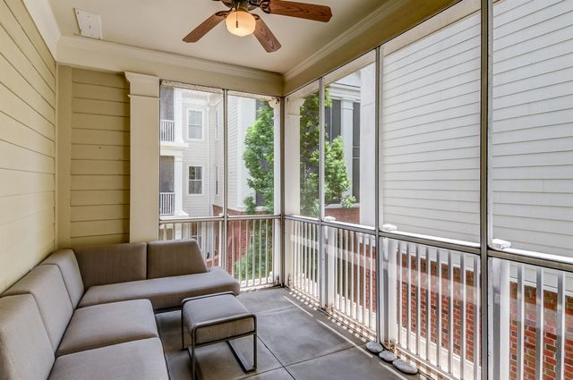 591 Lexington Club Ct Apt 303, Memphis, TN 38117