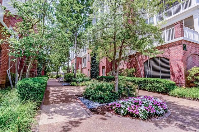 591 Lexington Club Ct Apt 303, Memphis, TN 38117
