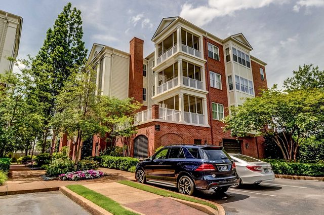 591 Lexington Club Ct Apt 303, Memphis, TN 38117
