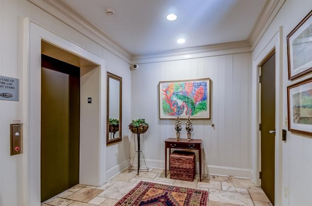 591 Lexington Club Ct Apt 303, Memphis, TN 38117