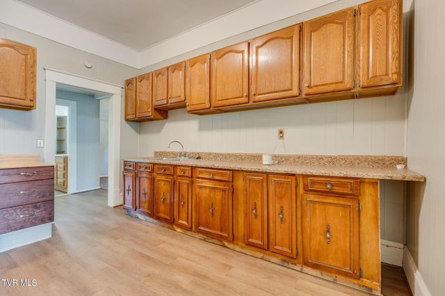 1167 Bloomingdale Pike, Kingsport, TN 37660