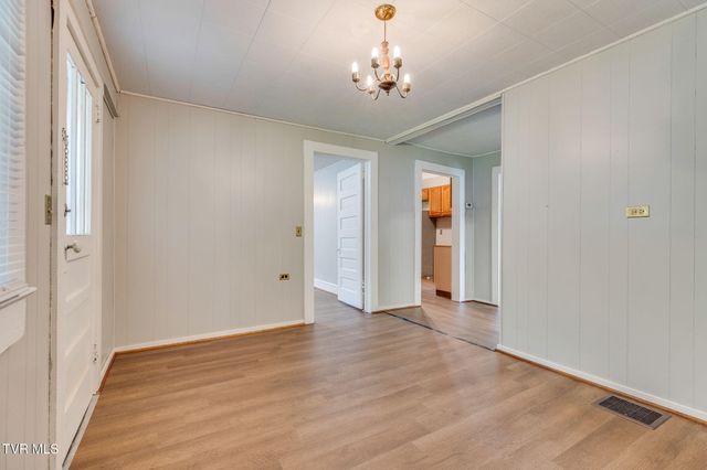 1167 Bloomingdale Pike, Kingsport, TN 37660