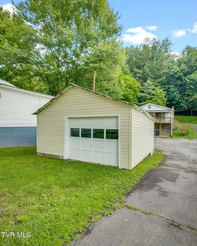 1167 Bloomingdale Pike, Kingsport, TN 37660