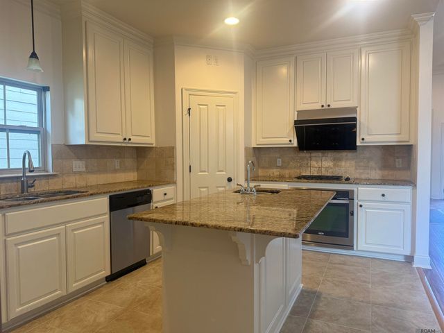 14518 Market North Dr, Baton Rouge, LA 70810