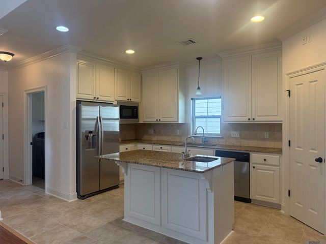 14518 Market North Dr, Baton Rouge, LA 70810