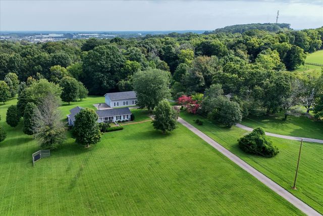 165 Blair Rd, La Vergne, TN 37086