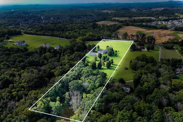 165 Blair Rd, La Vergne, TN 37086