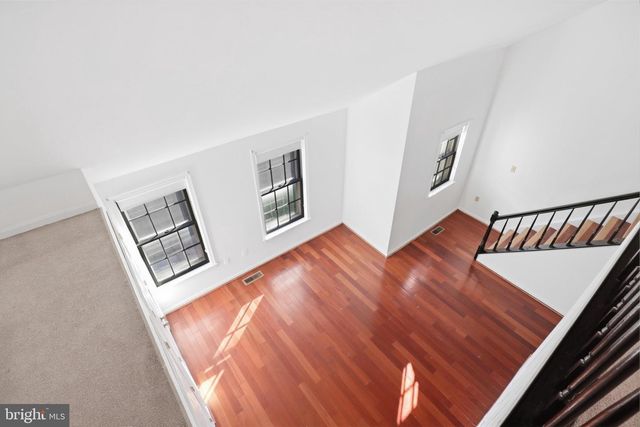 9364 PETER ROY CT, Burke, VA 22015