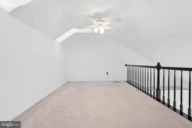 9364 PETER ROY CT, Burke, VA 22015