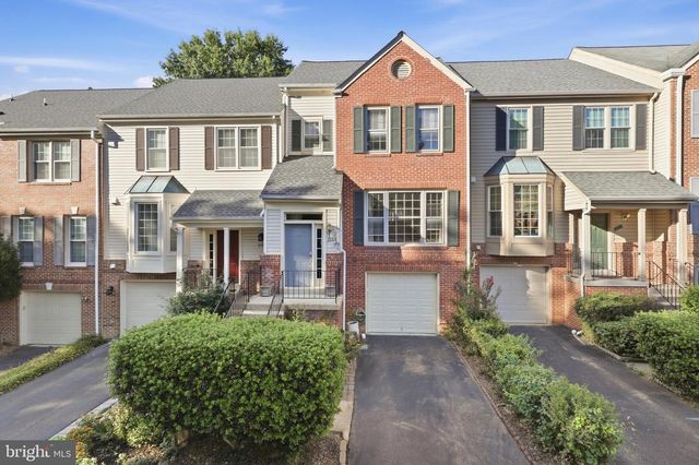 9364 PETER ROY CT, Burke, VA 22015