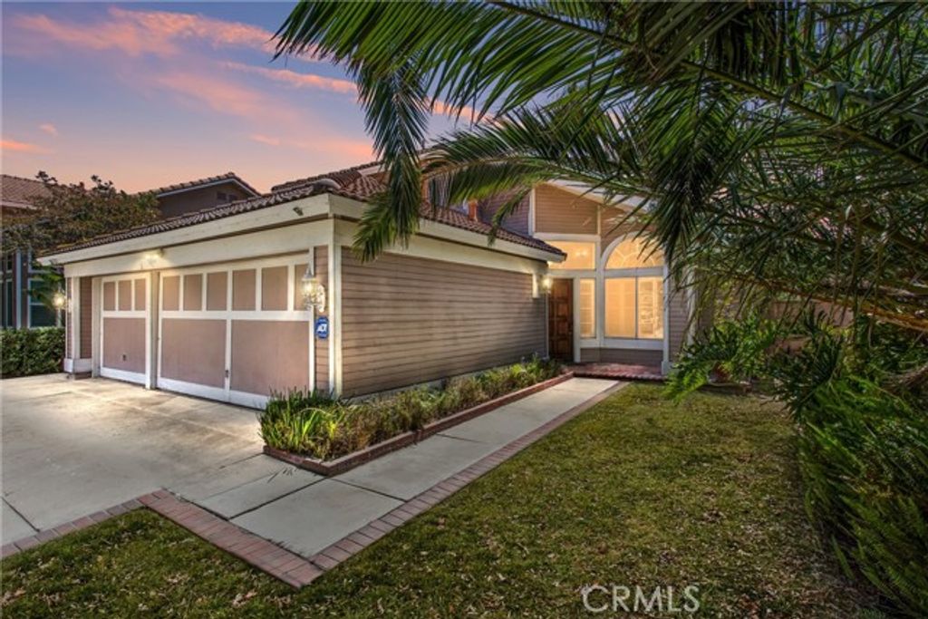 2652 Presidio Circle, Corona, CA 92879