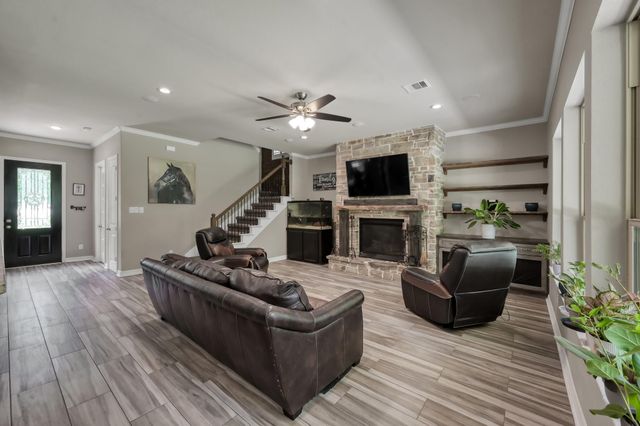 409 Ridgelake Scenic Drive, Montgomery, TX 77316