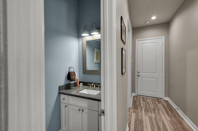 409 Ridgelake Scenic Drive, Montgomery, TX 77316
