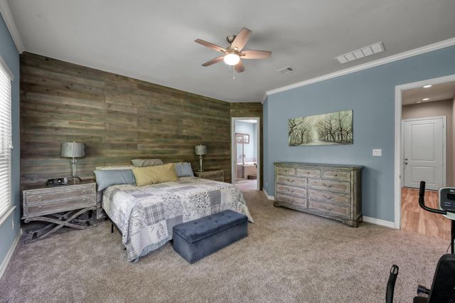409 Ridgelake Scenic Drive, Montgomery, TX 77316